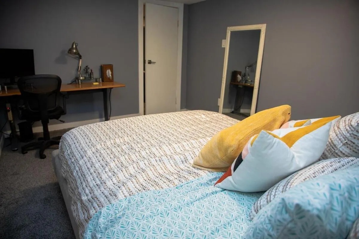 Apartment One-Bedroom Guest Suite With Private Entry Winnipeg