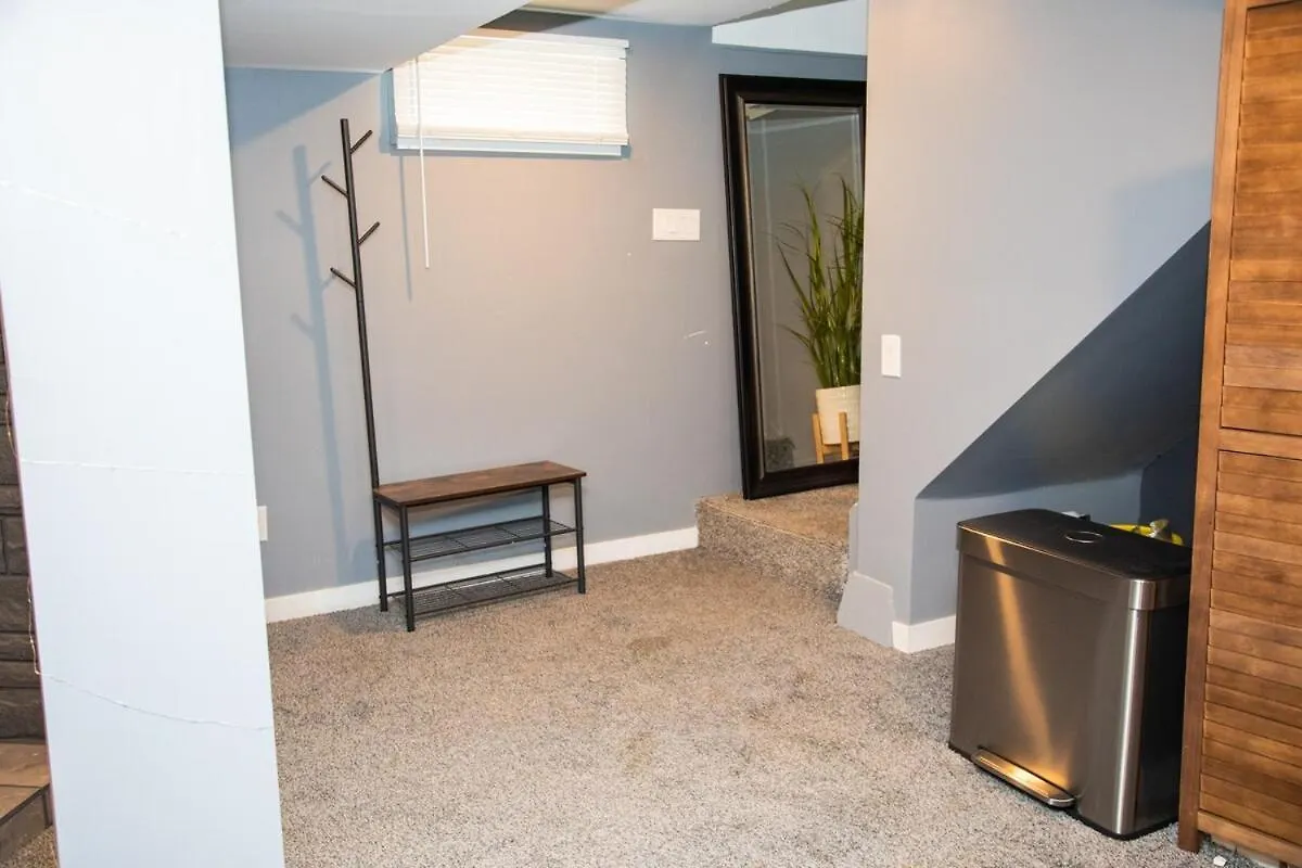 Apartment One-Bedroom Guest Suite With Private Entry Winnipeg